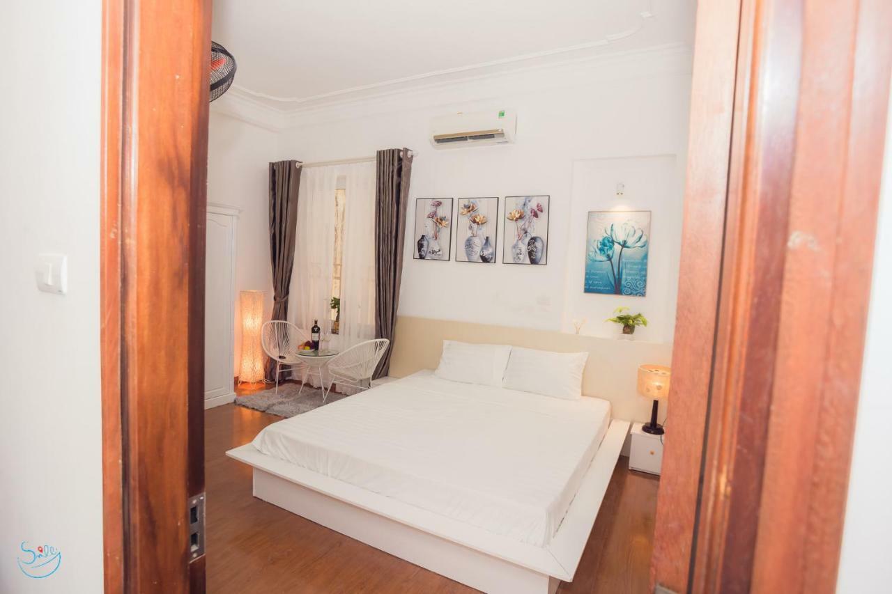Khách sạn Smile Homestay And 3*